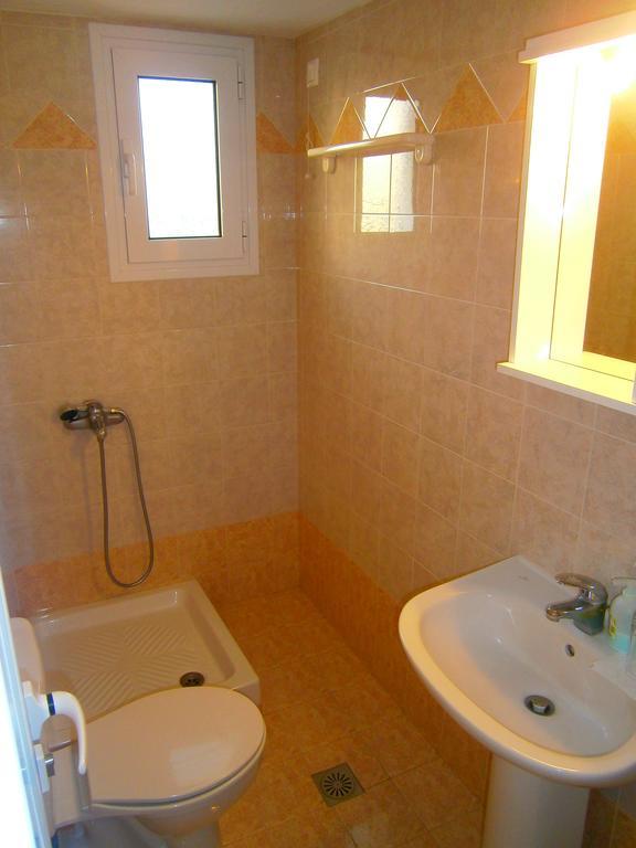Iremia Rooms Adamantas  Exterior photo